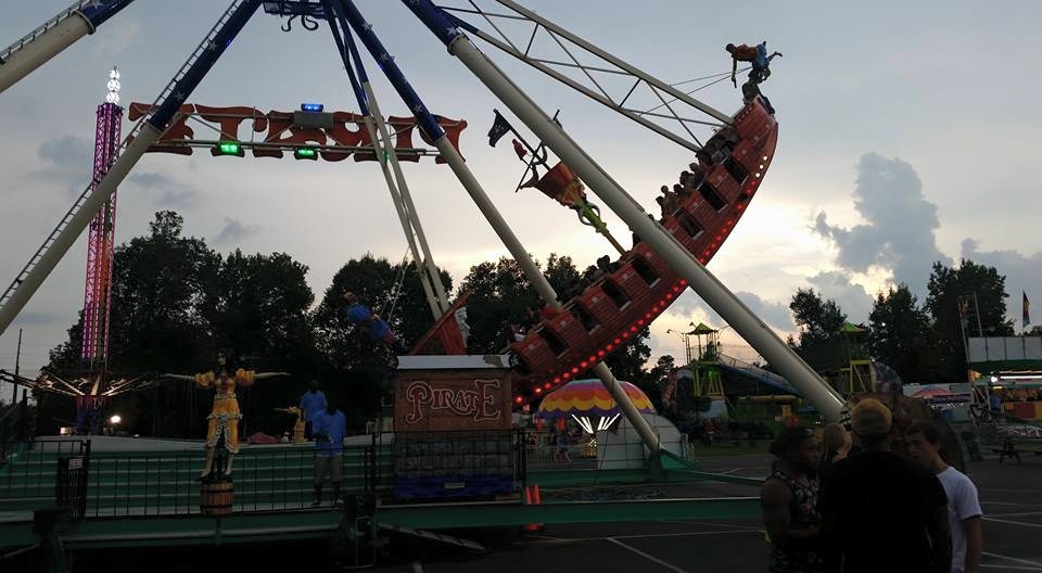 11694948_889687984445102_4077754478495603943_n